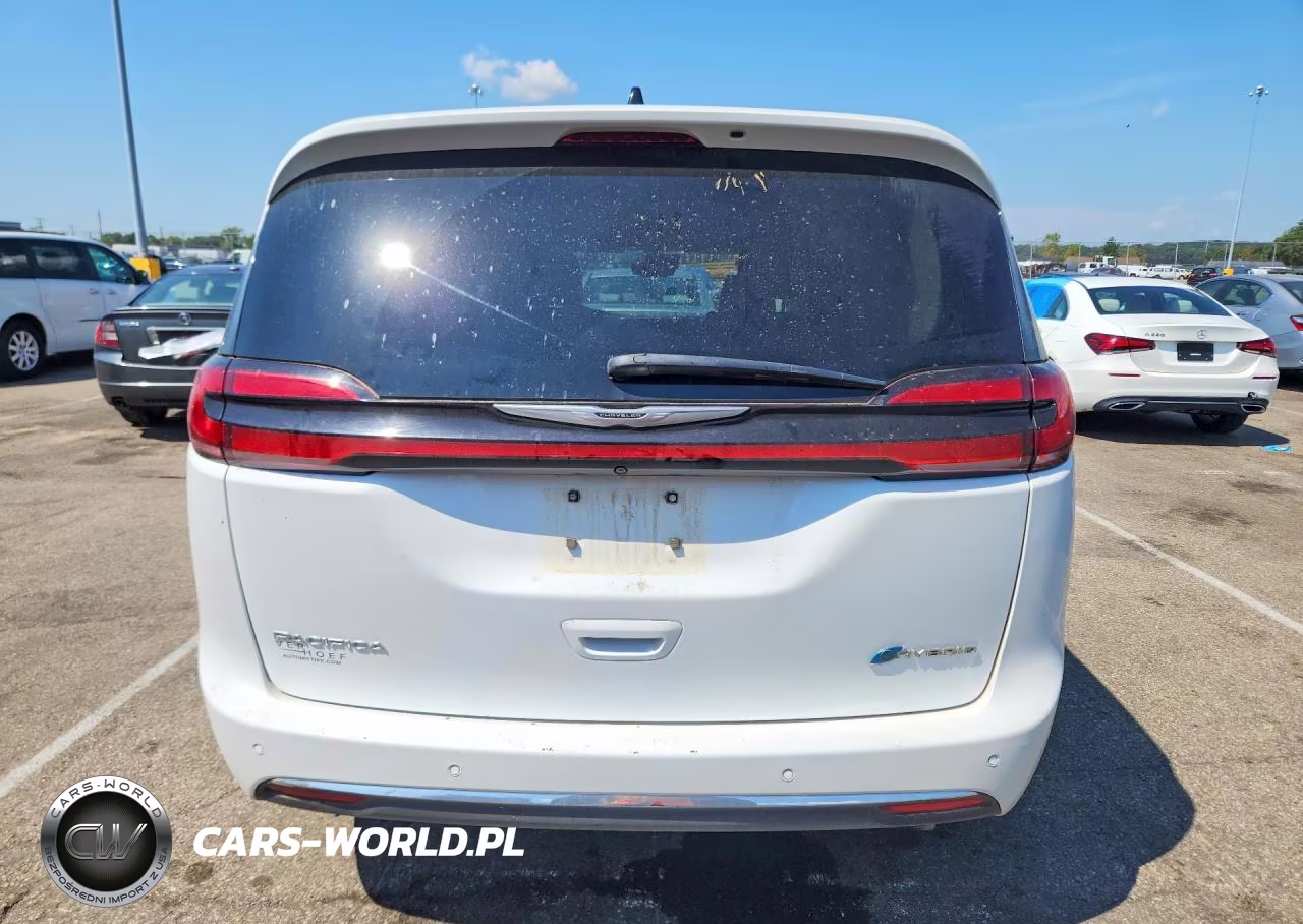 2024 Chrysler Pacifica Hybrid Select VIN:2C4RC1S72RR127334 - 6