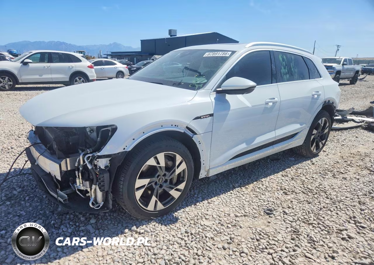 2021 Audi E-Tron Premium Plus