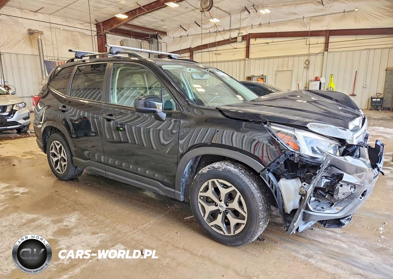 2021 Subaru Forester Premium VIN:JF2SKAFC9MH447073 - 4