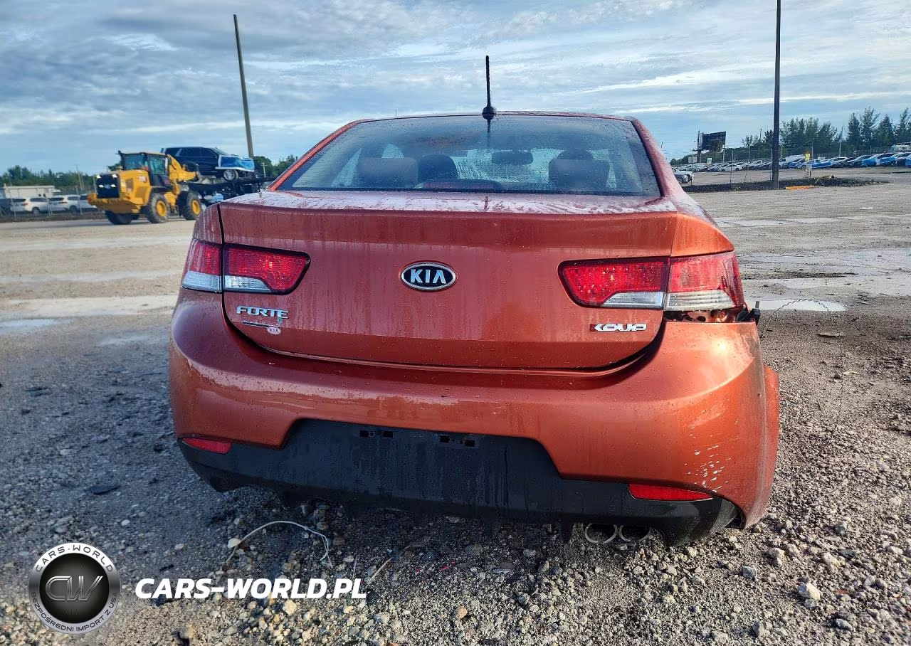 2010 Kia Forte Koup Sx VIN:KNAFW6A30A5170719 - 6