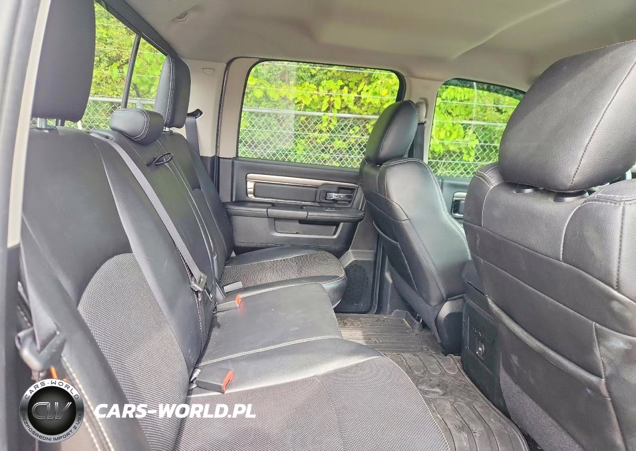 2016 Ram 1500 Sport VIN:1C6RR7MT2GS271660 - 10