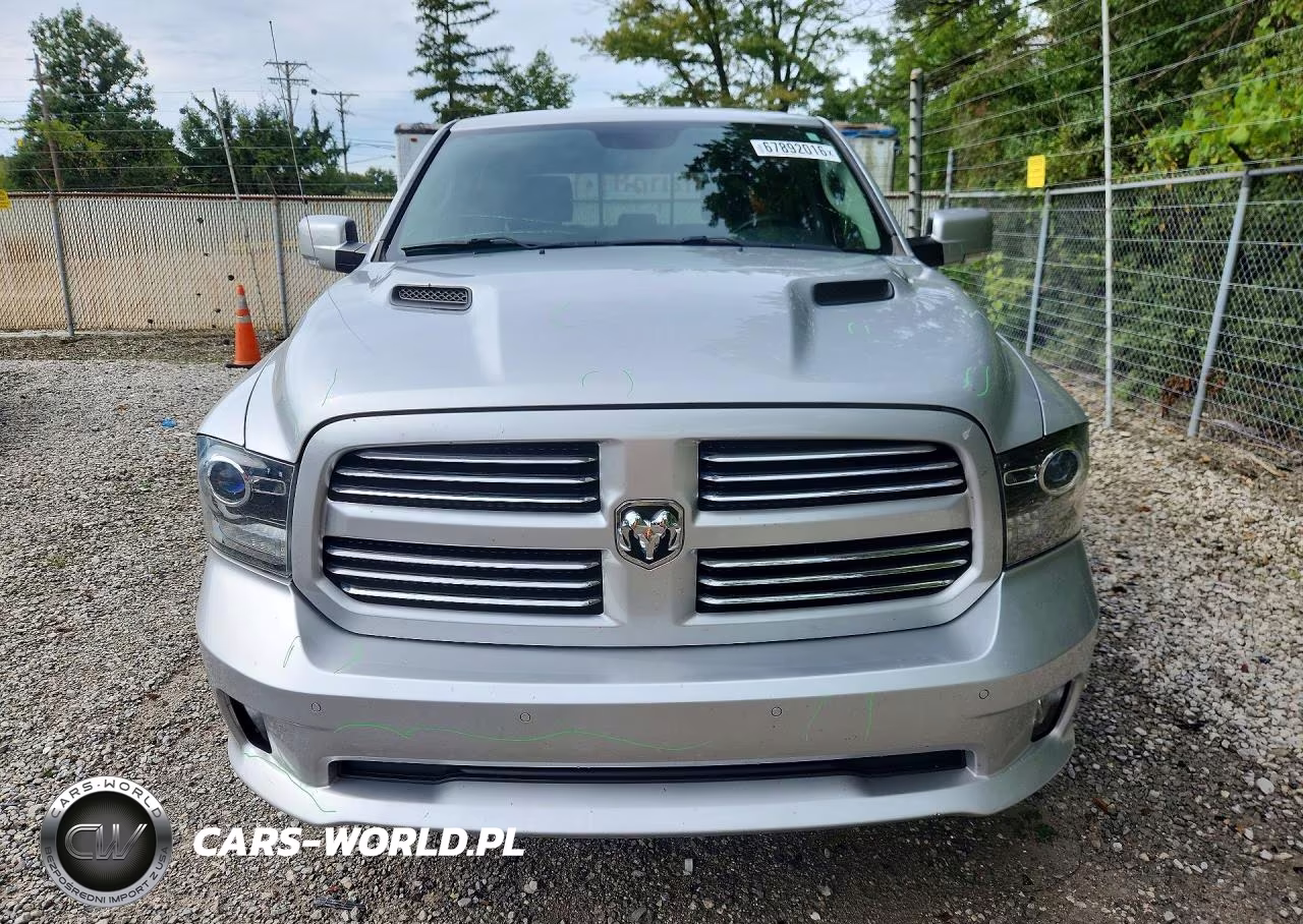 2016 Ram 1500 Sport VIN:1C6RR7MT2GS271660 - 5