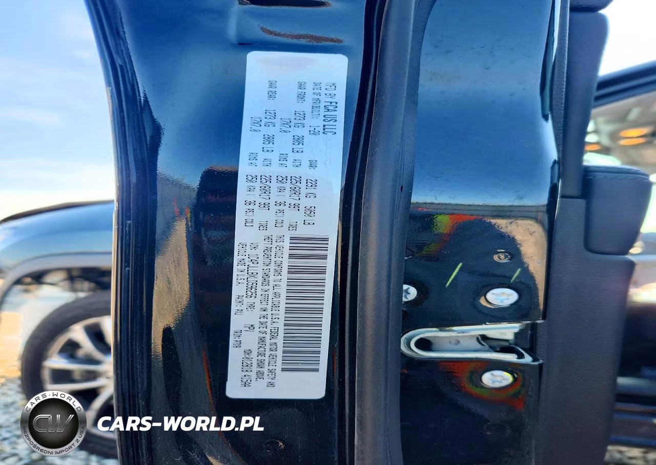 2020 Jeep Cherokee Latitude Plus VIN:1C4PJLLBXLD596256 - 12