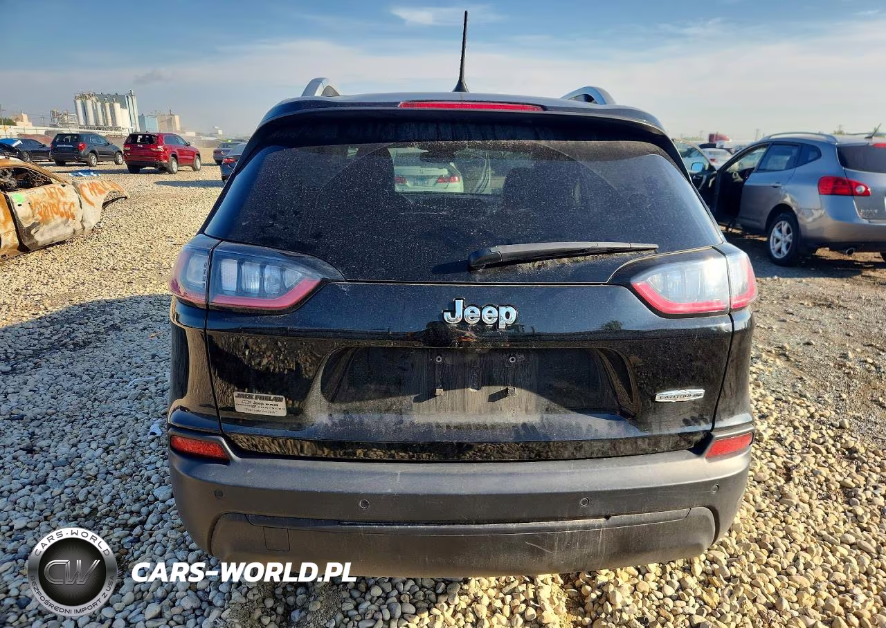 2020 Jeep Cherokee Latitude Plus VIN:1C4PJLLBXLD596256 - 6
