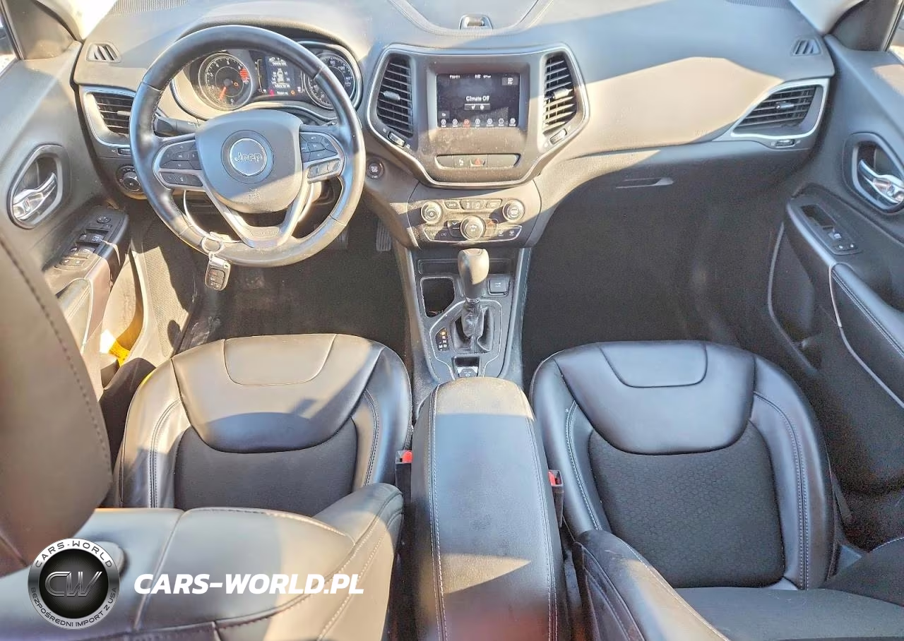 2020 Jeep Cherokee Latitude Plus VIN:1C4PJLLBXLD596256 - 8