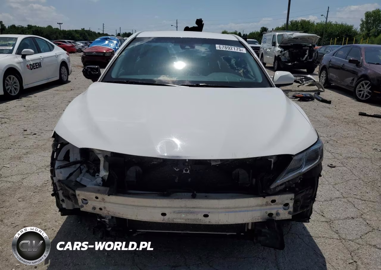 2018 Toyota Camry L VIN:4T1B11HK1JU115732 - 5