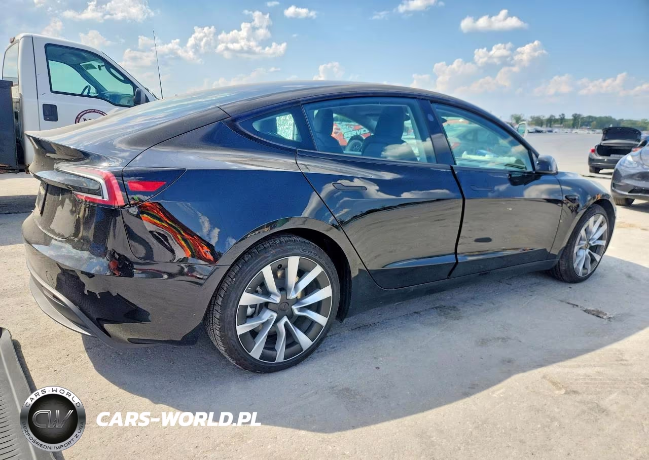 2026 Tesla Model 3 VIN:5YJ3E1EA0TF145213 - 3