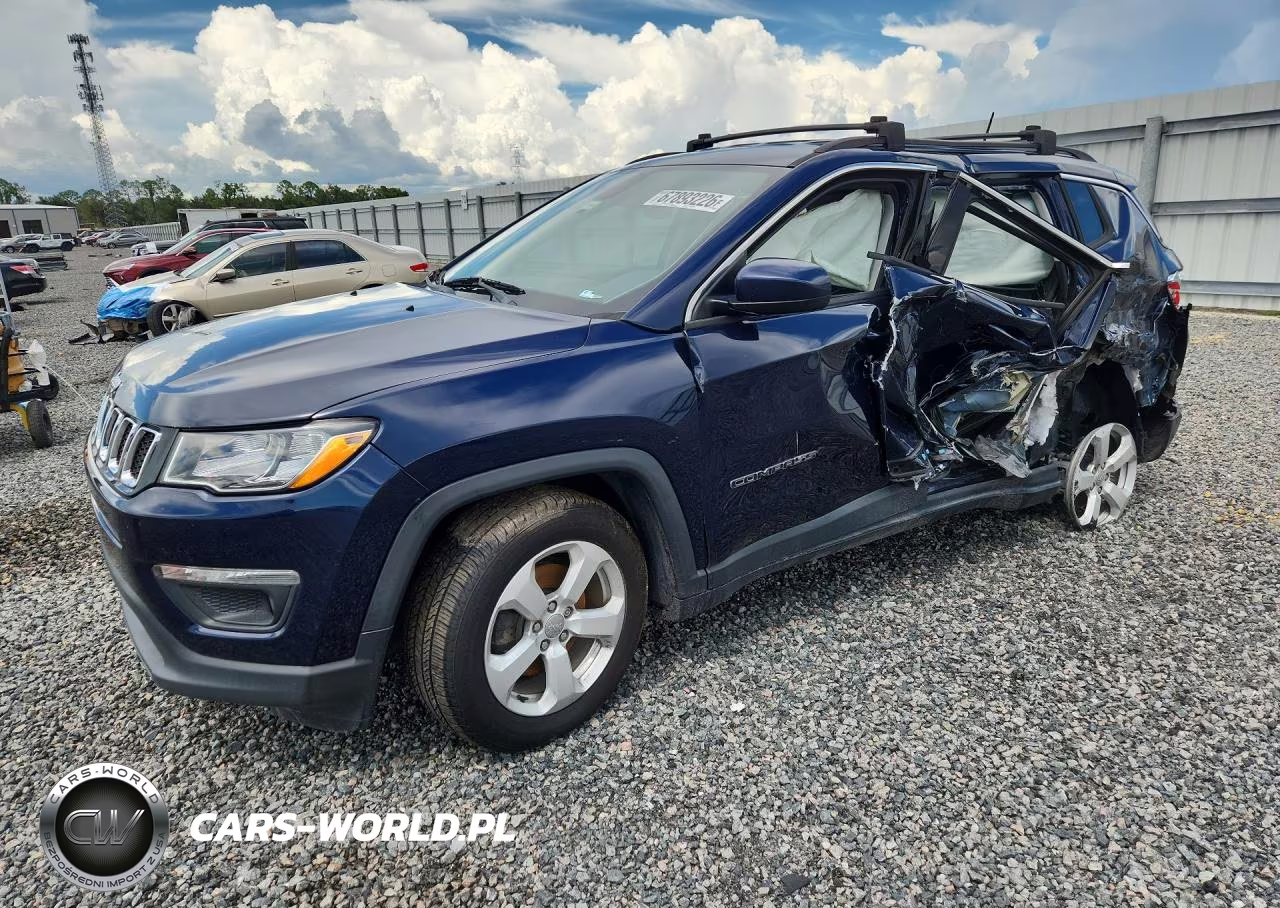 2017 Jeep Compass Latitude – zdjęcie 1 z 13