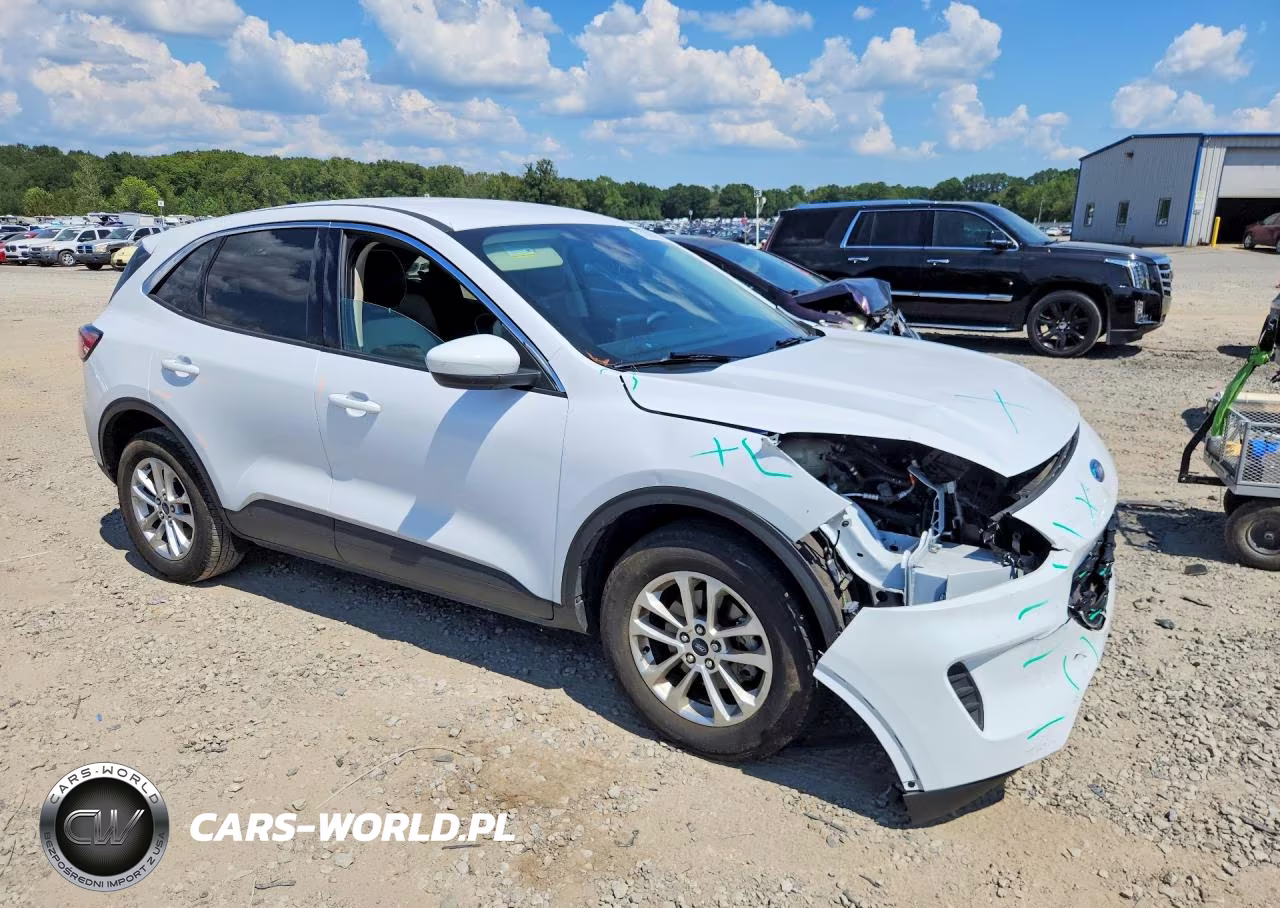 2020 Ford Escape Se VIN:1FMCU9G60LUA85415 - 4