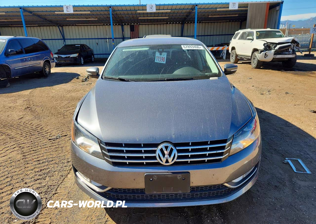 2015 Volkswagen Passat Sel VIN:1VWCT7A38FC057895 - 5