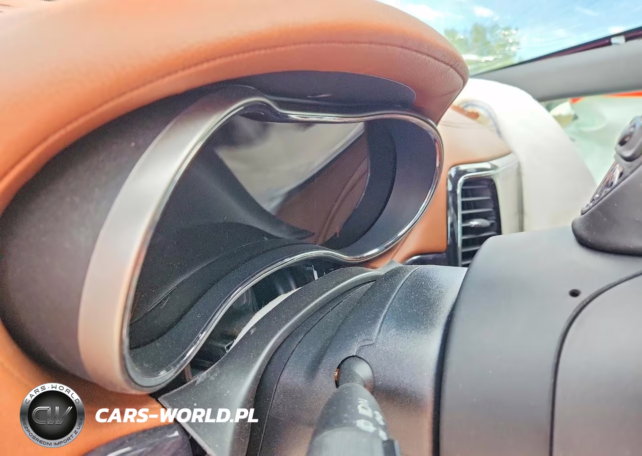 2021 Jeep Grand Cherokee Overland VIN:1C4RJFCG8MC571904 - 9