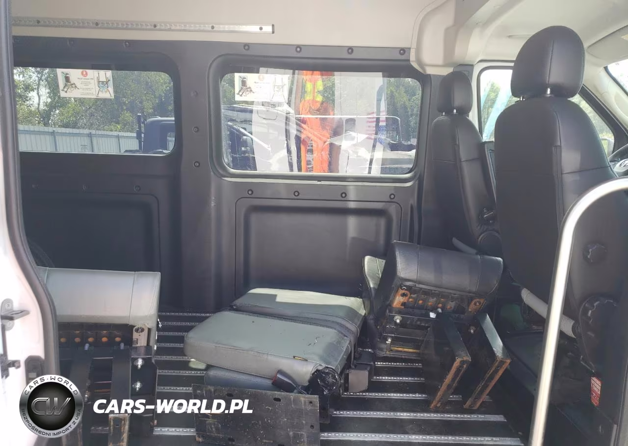 2024 Ram Promaster 2500 2500 High VIN:3C6LRVPG7RE105987 - 11