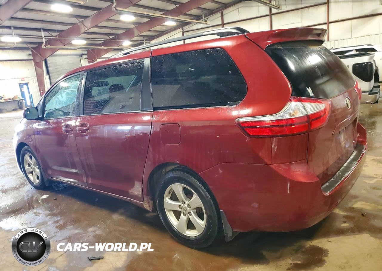 2017 Toyota Sienna Le VIN:5TDKZ3DCXHS815450 - 2
