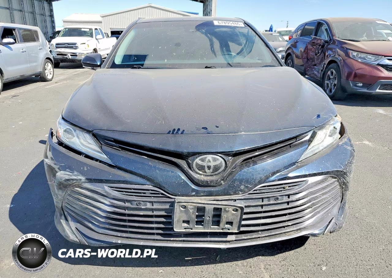 2018 Toyota Camry Xle VIN:4T1B11HK5JU553606 - 5