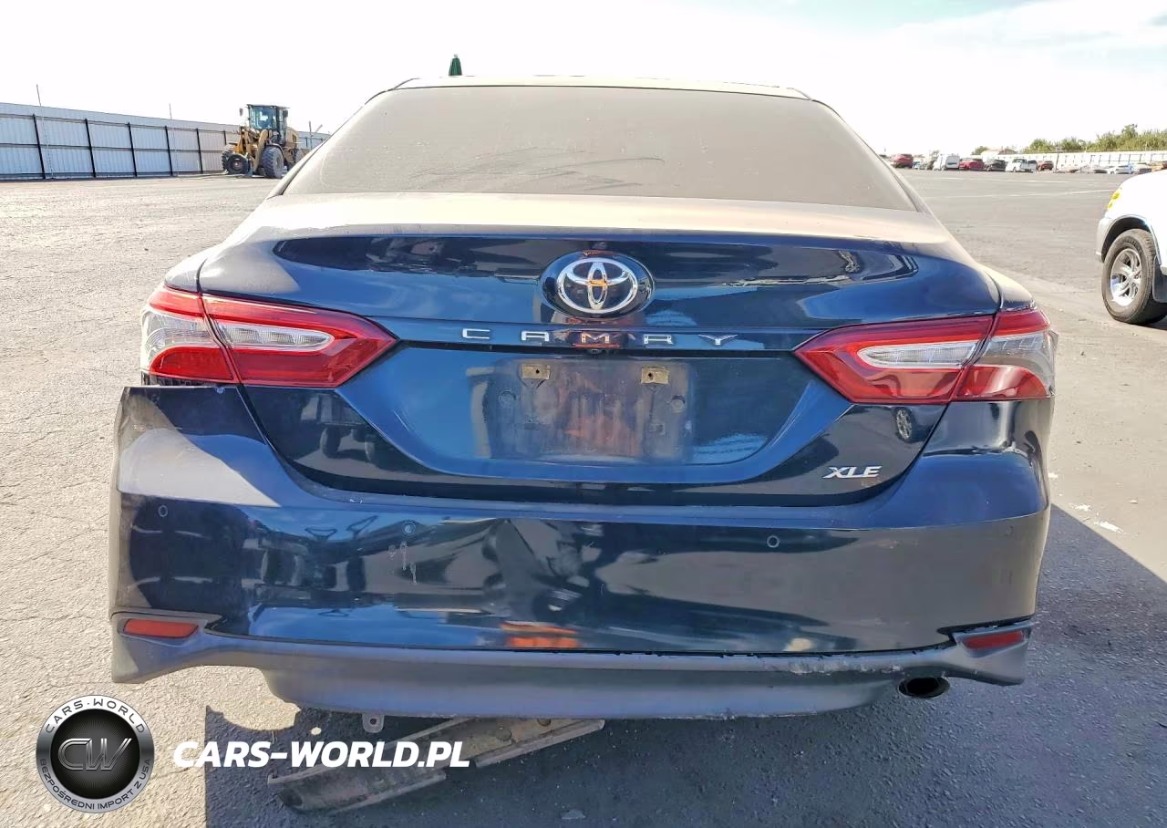 2018 Toyota Camry Xle VIN:4T1B11HK5JU553606 - 6