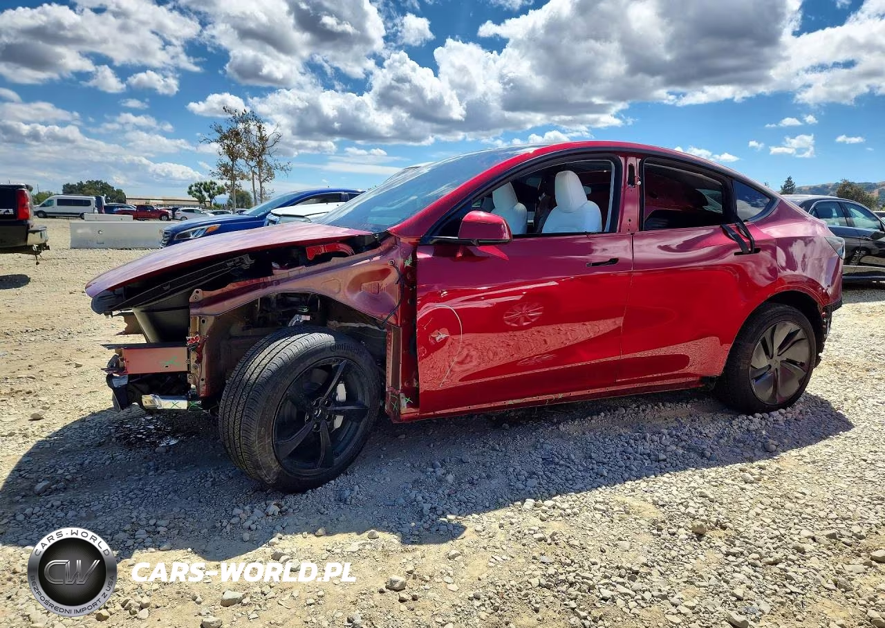 2026 Tesla Model Y VIN:7SAYGDEE3TF390997 - 1