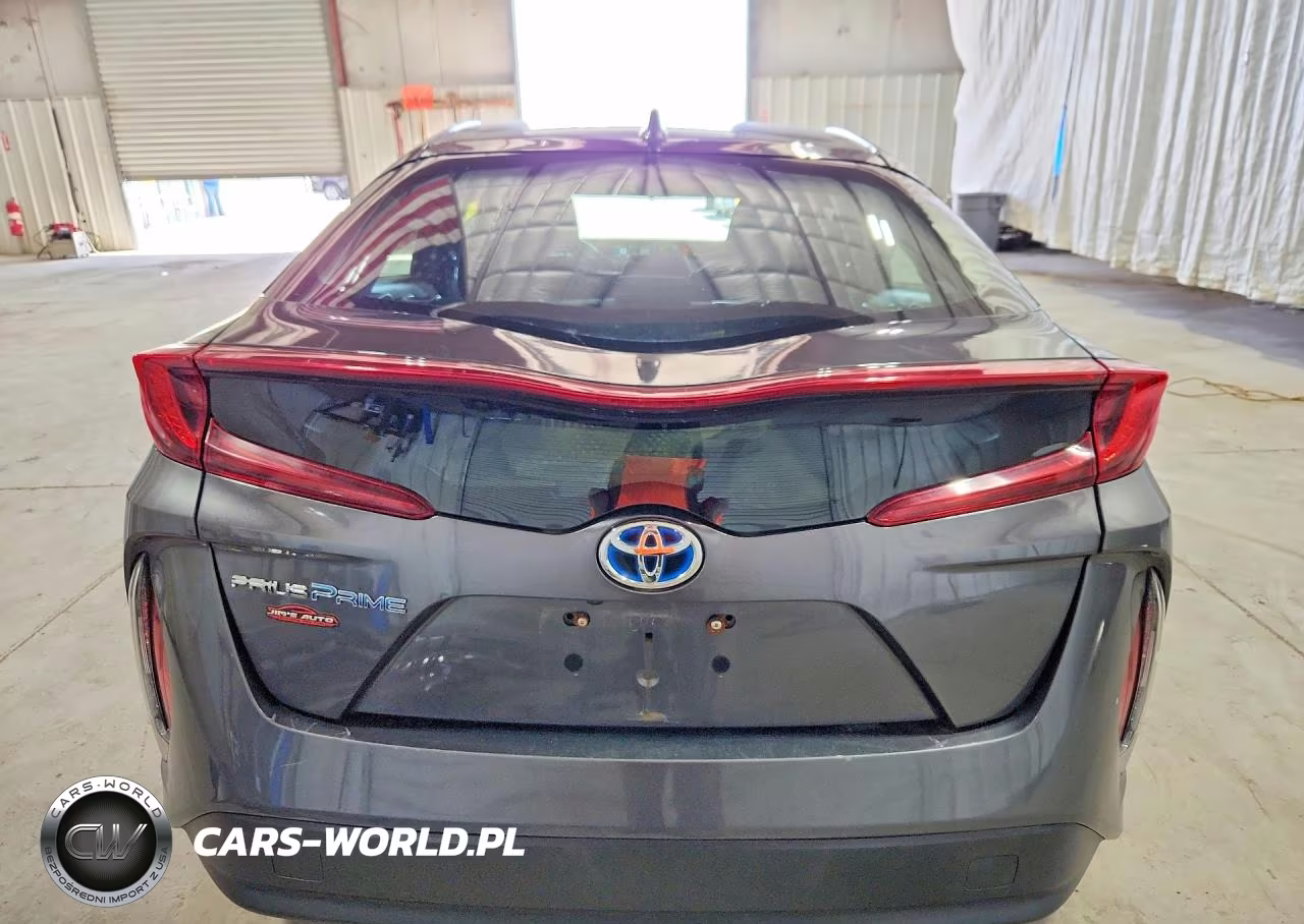 2021 Toyota Prius Prime Le VIN:JTDKAMFP9M3194694 - 6