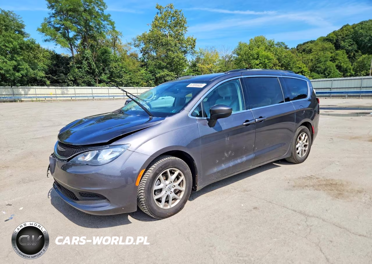2021 Chrysler Voyager Lxi VIN:2C4RC1DG2MR531918 - 1