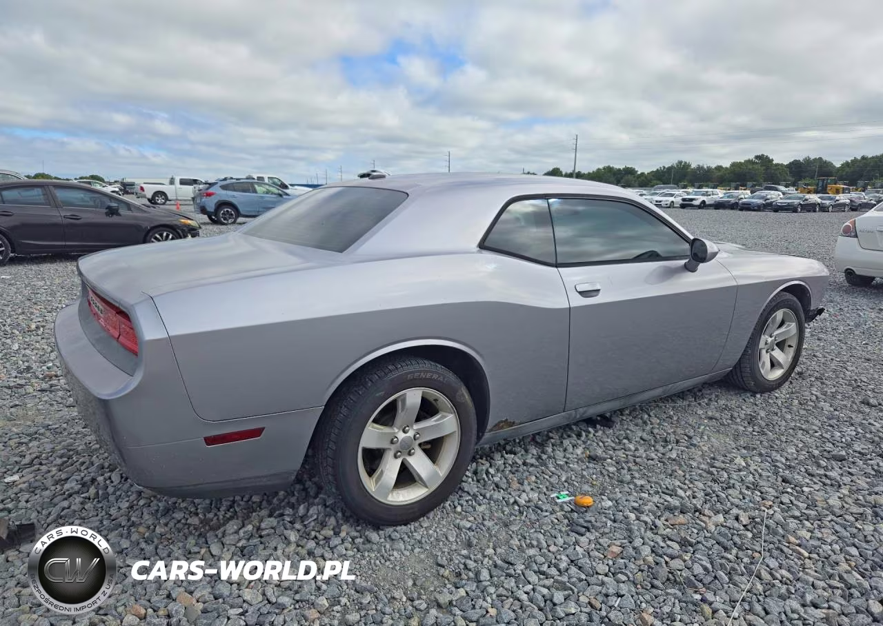 2013 Dodge Challenger Sxt VIN:2C3CDYAG7DH729372 - 3