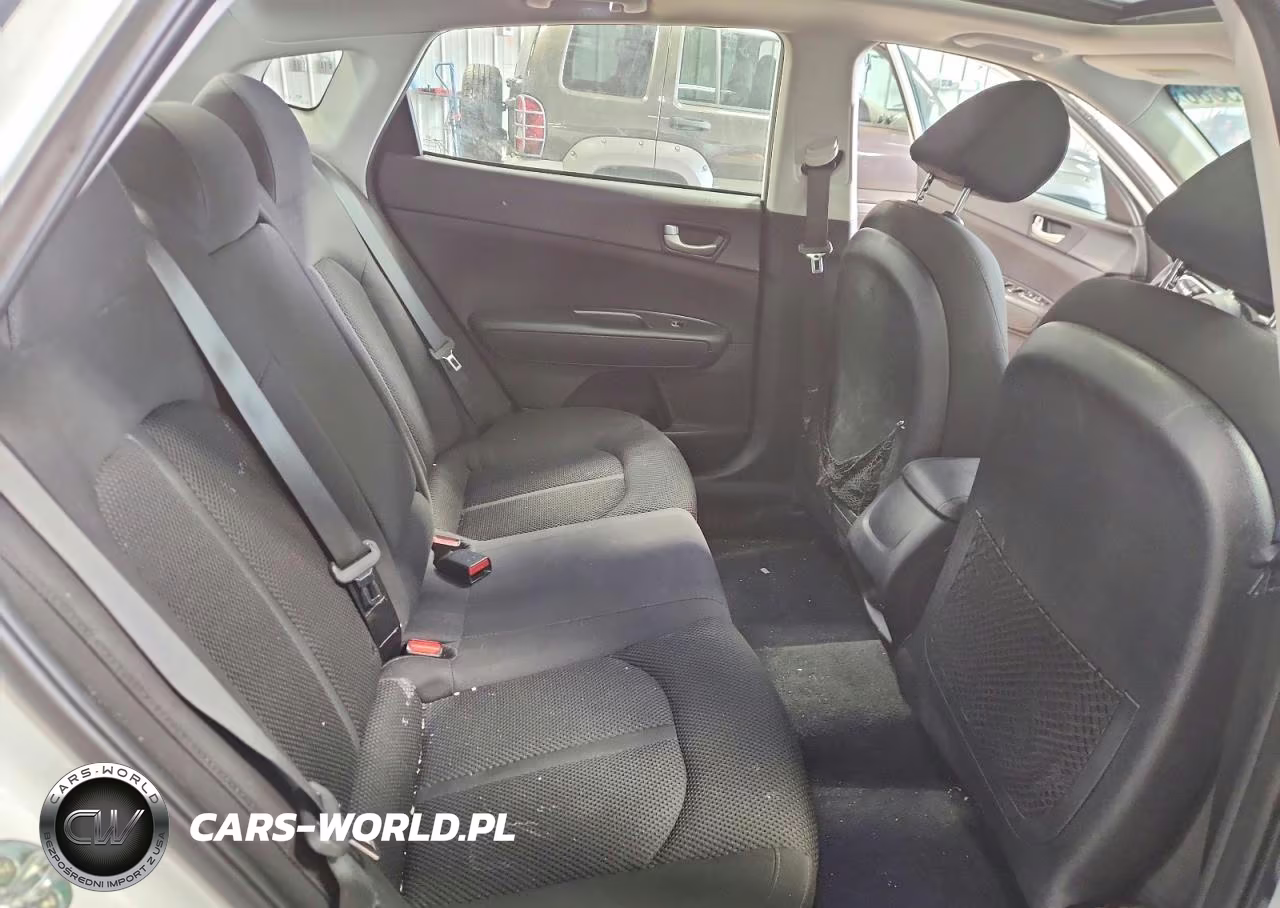 2019 Kia Optima Lx VIN:5XXGT4L39KG323161 - 10