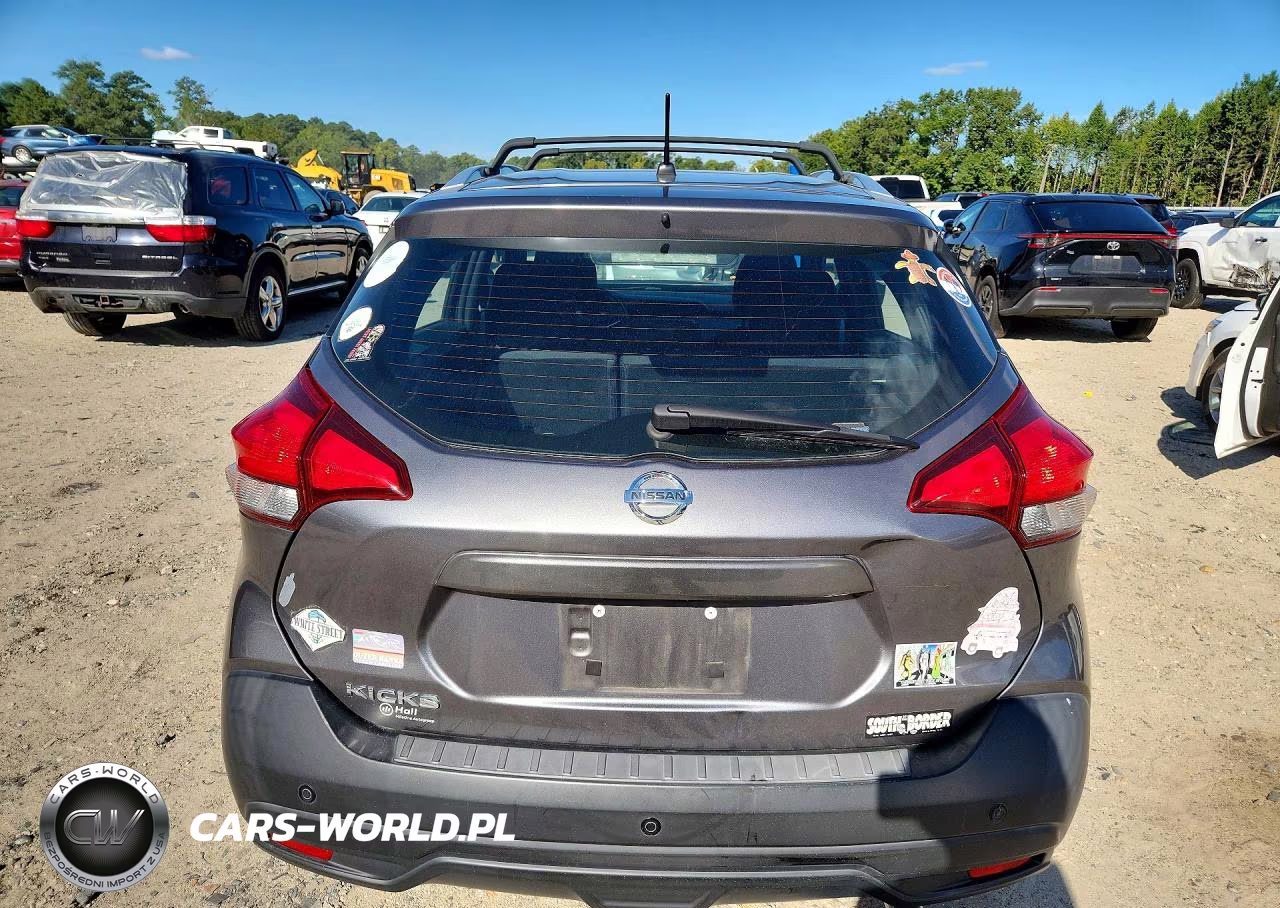 2019 Nissan Kicks S VIN:3N1CP5CU9KL523448 - 6