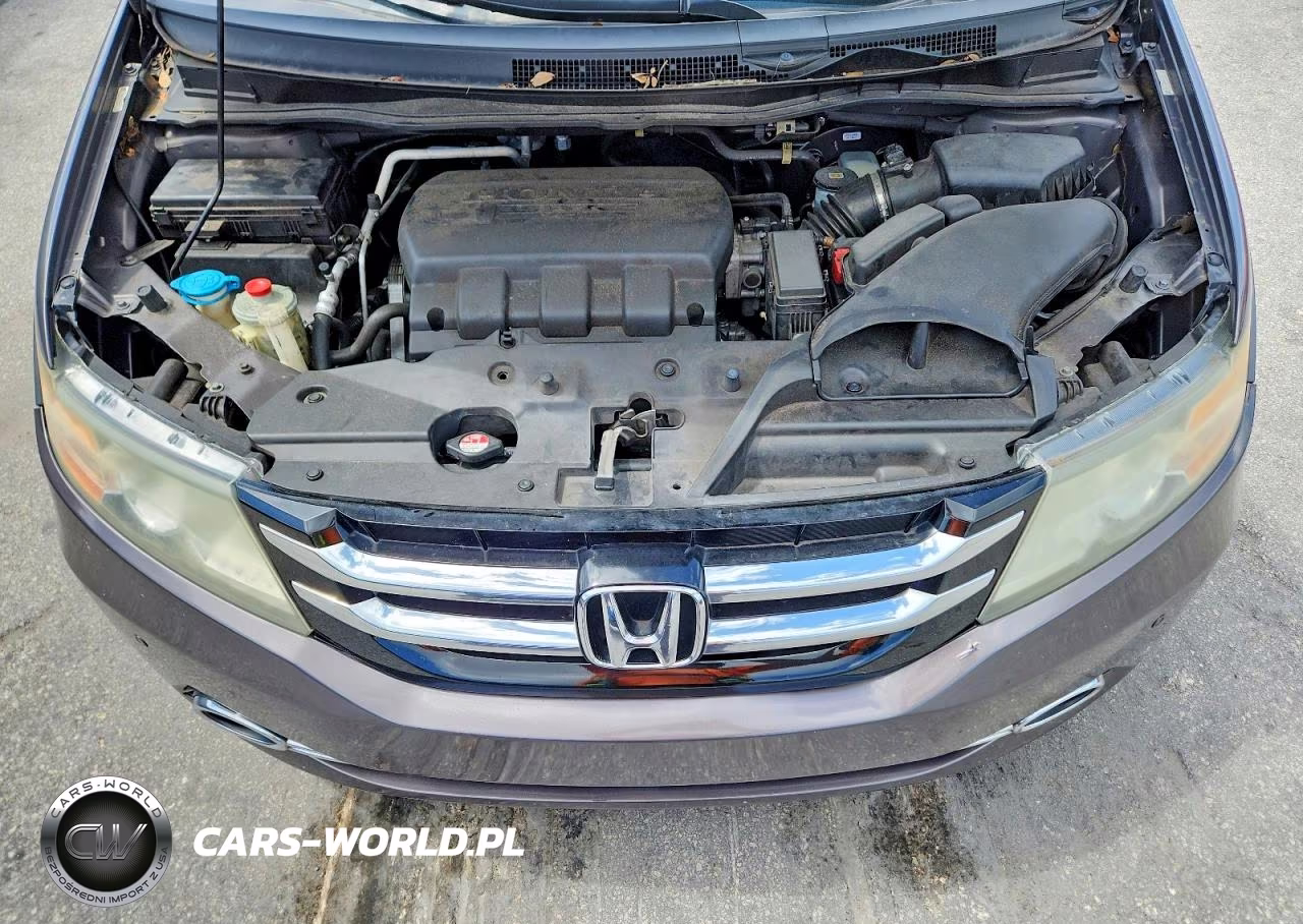 2014 Honda Odyssey Touring VIN:5FNRL5H97EB124676 - 12
