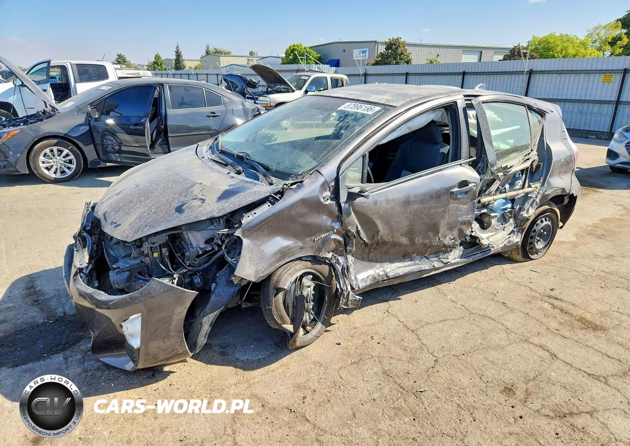 2016 Toyota Prius C Two