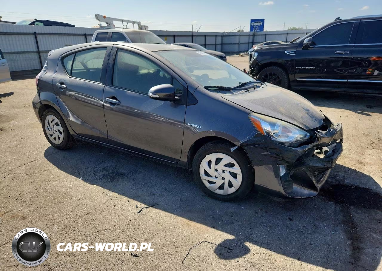 2016 Toyota Prius C Two VIN:JTDKDTB3XG1115361 - 4