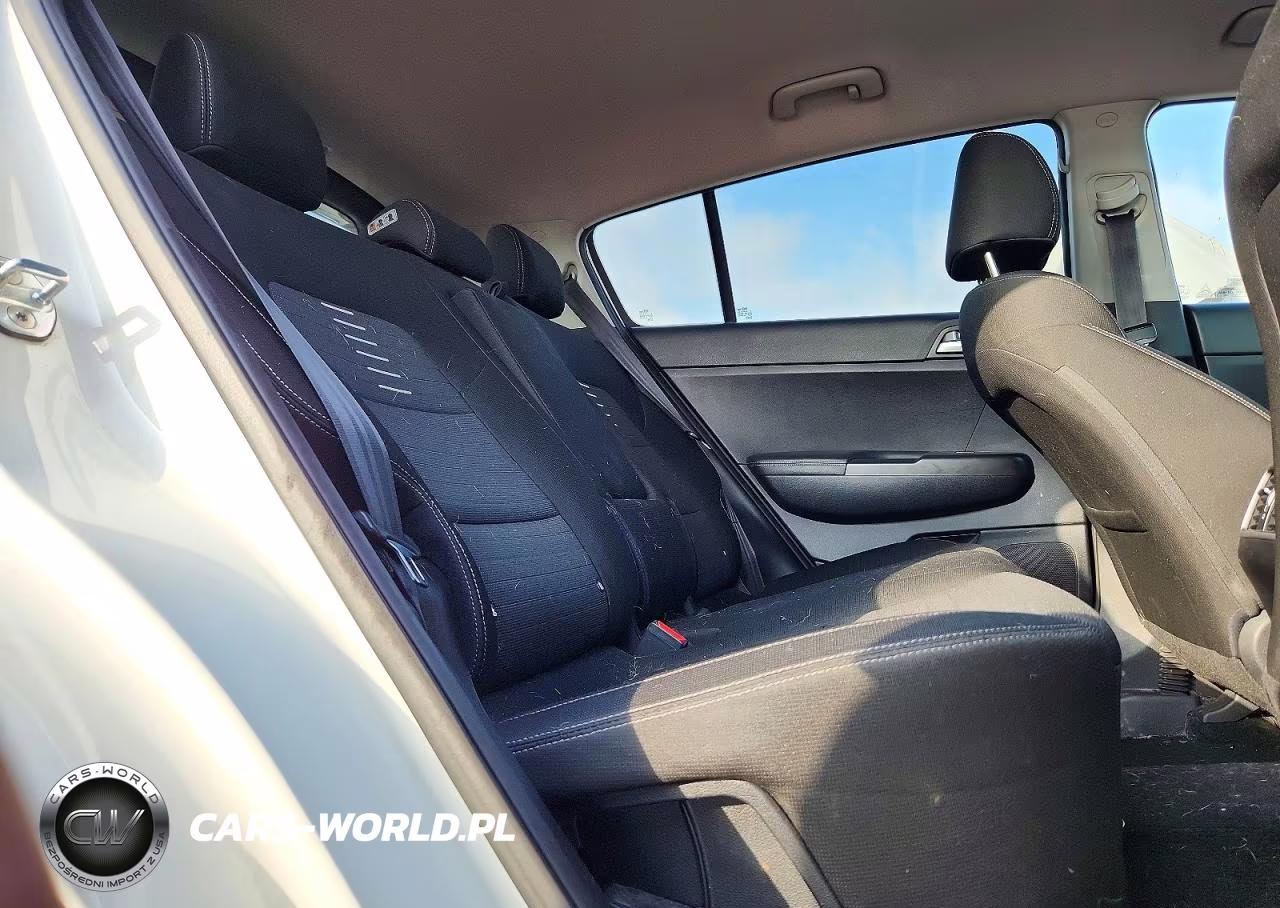 2018 Kia Sportage Lx VIN:KNDPM3AC8J7455488 - 11