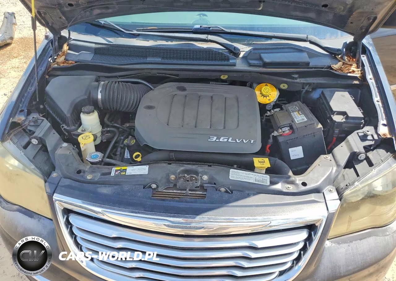 2014 Chrysler Town & Country Touring VIN:2C4RC1BG1ER383183 - 12