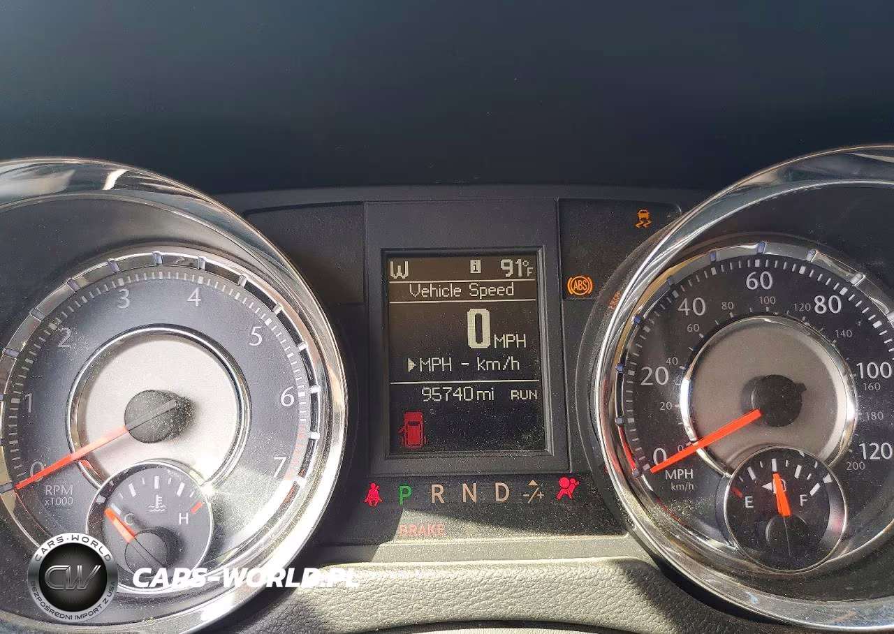 2014 Chrysler Town & Country Touring VIN:2C4RC1BG1ER383183 - 9