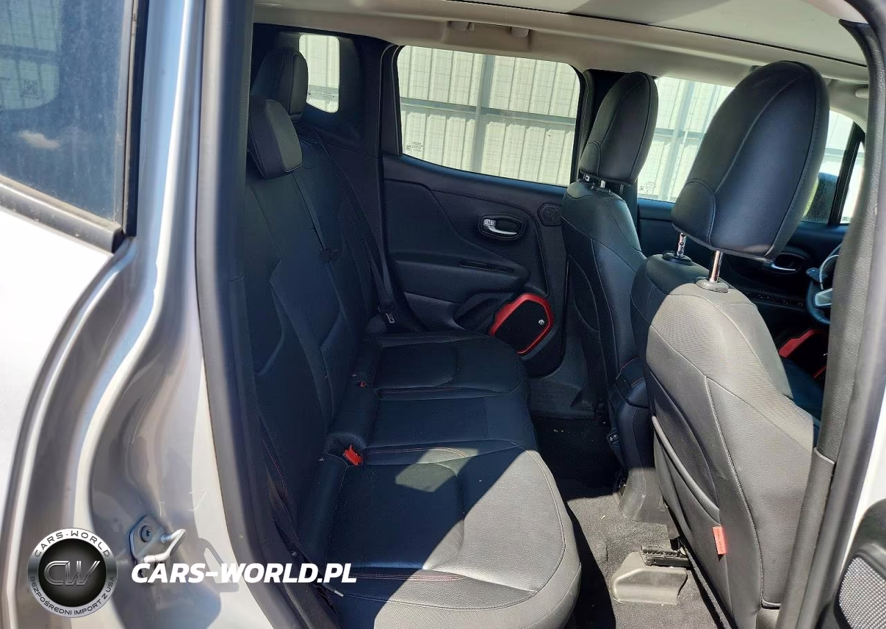 2018 Jeep Renegade Trailhawk VIN:ZACCJBCB7JPH32818 - 11