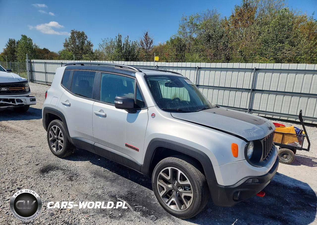 2018 Jeep Renegade Trailhawk VIN:ZACCJBCB7JPH32818 - 4