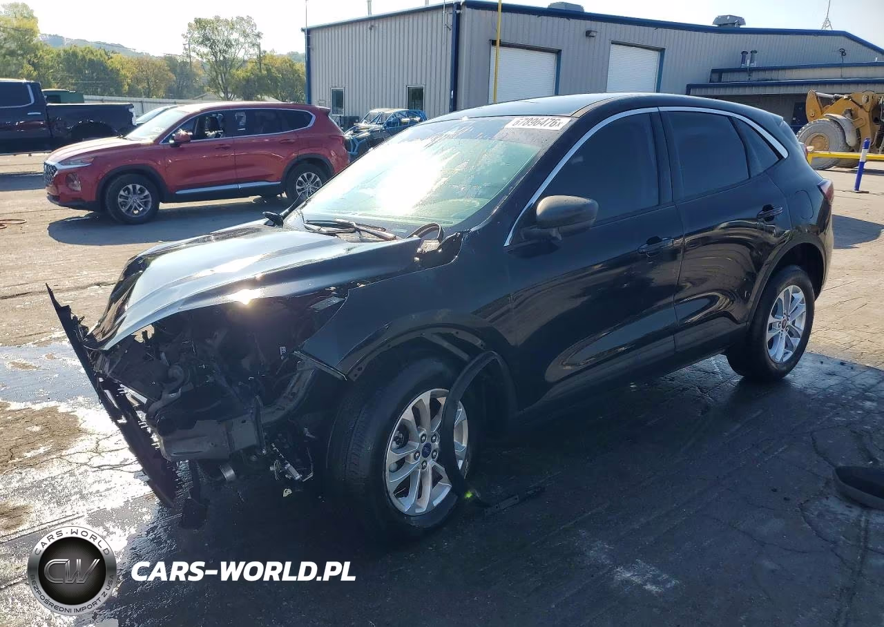 2022 Ford Escape Se