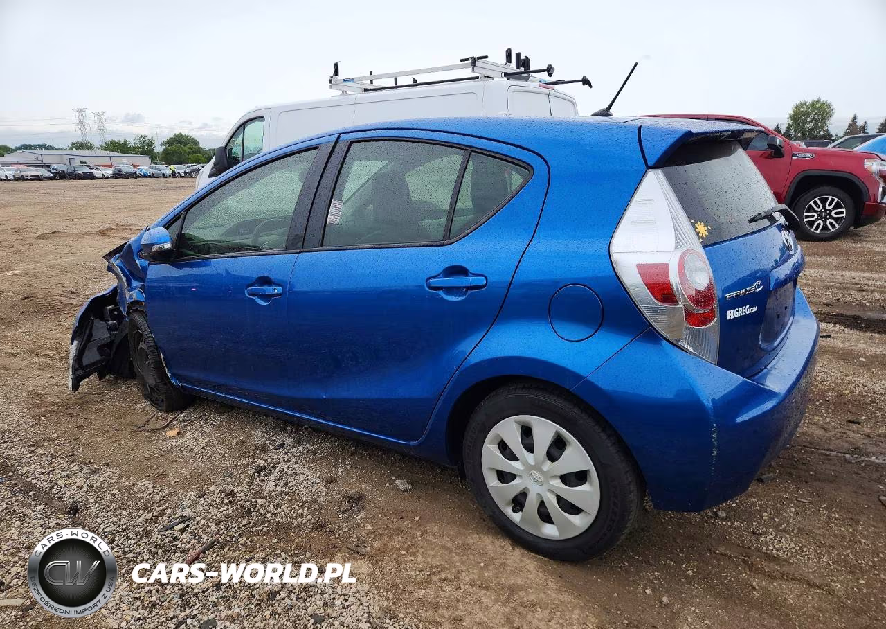 2014 Toyota Prius C One VIN:JTDKDTB38E1075990 - 2
