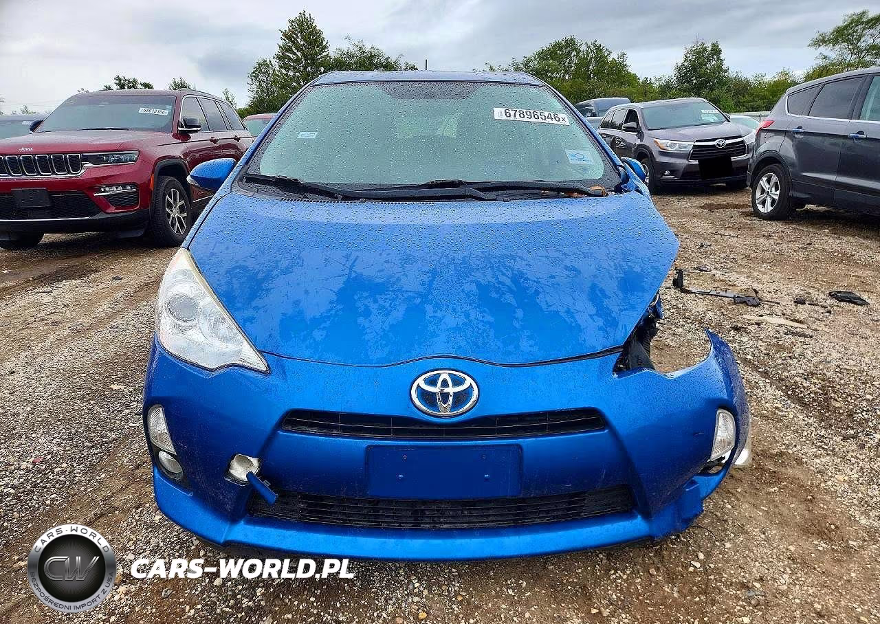 2014 Toyota Prius C One VIN:JTDKDTB38E1075990 - 5