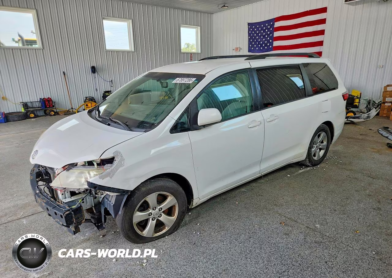2017 Toyota Sienna Le
