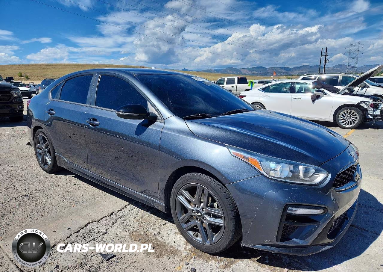 2021 Kia Forte Gt Line VIN:3KPF34AD5ME268422 - 4