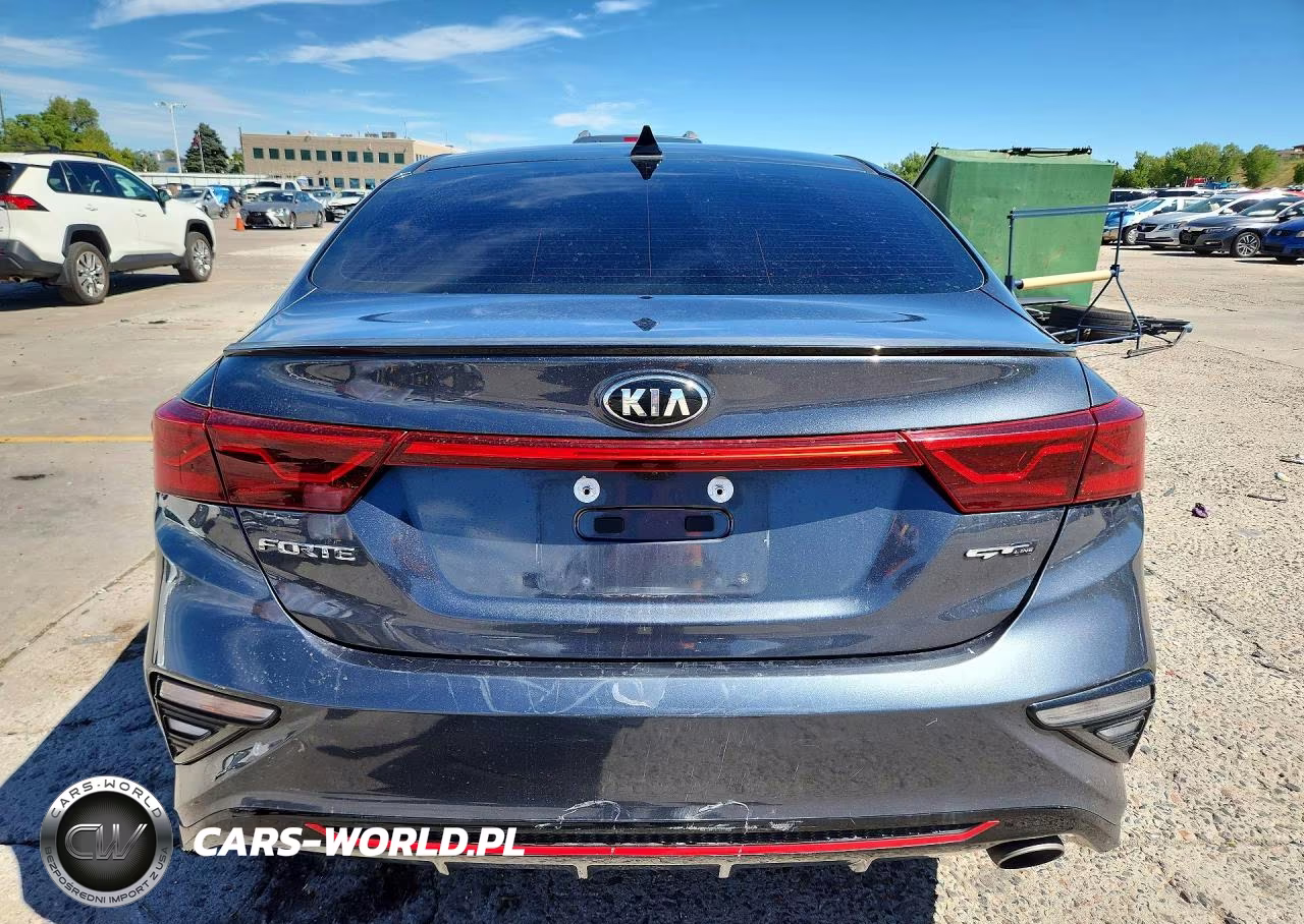 2021 Kia Forte Gt Line VIN:3KPF34AD5ME268422 - 6