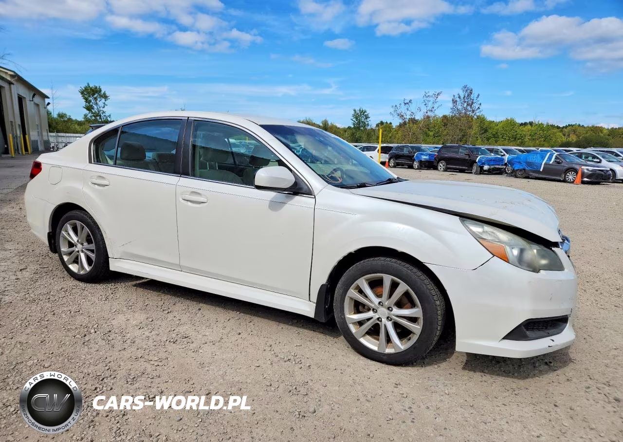2014 Subaru Legacy 2.5I Premium VIN:4S3BMCC67E3023473 - 4