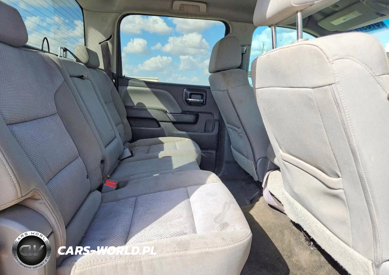 2018 Chevrolet Silverado C1500 Custom VIN:3GCPCPEC7JG158818 - 10