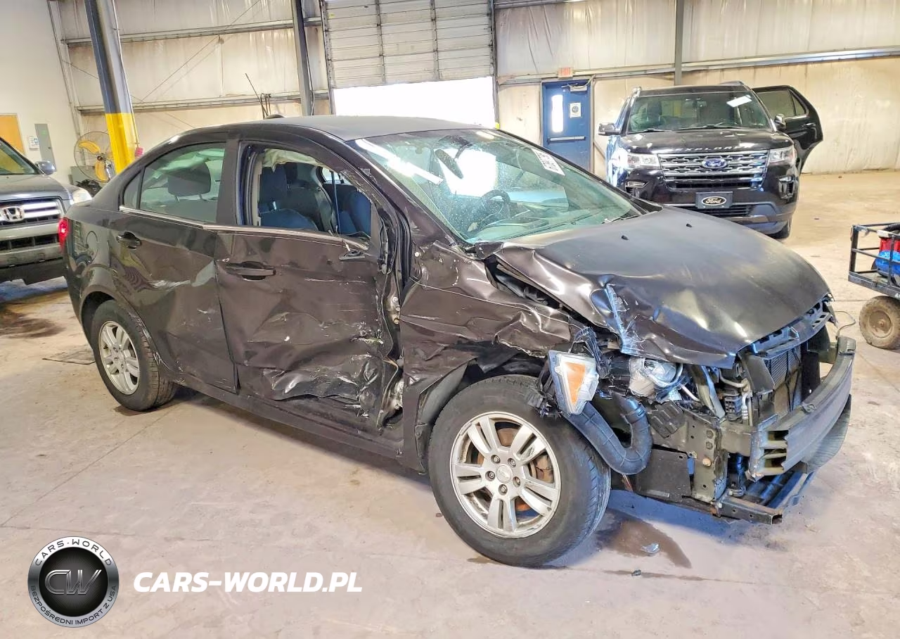 2015 Chevrolet Sonic Lt VIN:1G1JC5SG3F4113566 - 4