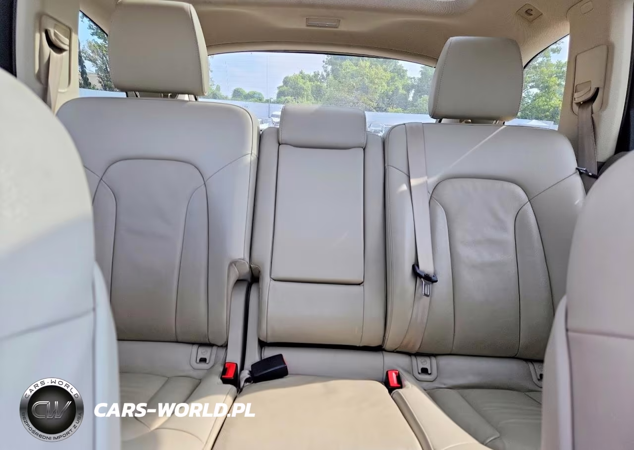 2014 Audi Q7 Premium Plus VIN:WA1LGAFE7ED000816 - 10