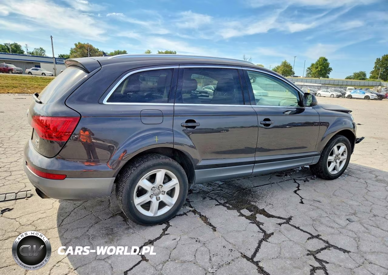 2014 Audi Q7 Premium Plus VIN:WA1LGAFE7ED000816 - 3