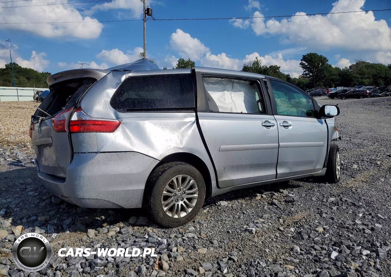 2015 Toyota Sienna Xle 8-Passenger VIN:5TDYK3DC0FS557175 - 3