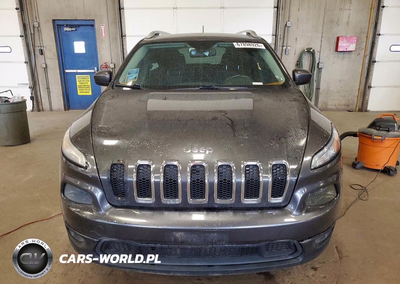 2014 Jeep Cherokee Latitude VIN:1C4PJMCB5EW286996 - 5