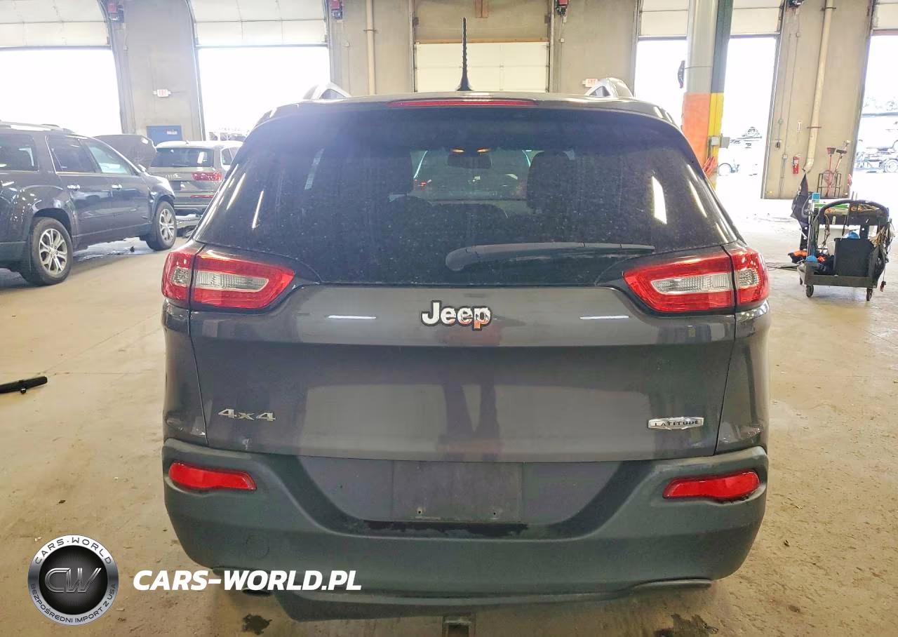 2014 Jeep Cherokee Latitude VIN:1C4PJMCB5EW286996 - 6