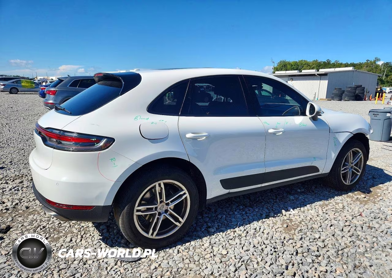2020 Porsche Macan VIN:WP1AA2A58LLB05670 - 3