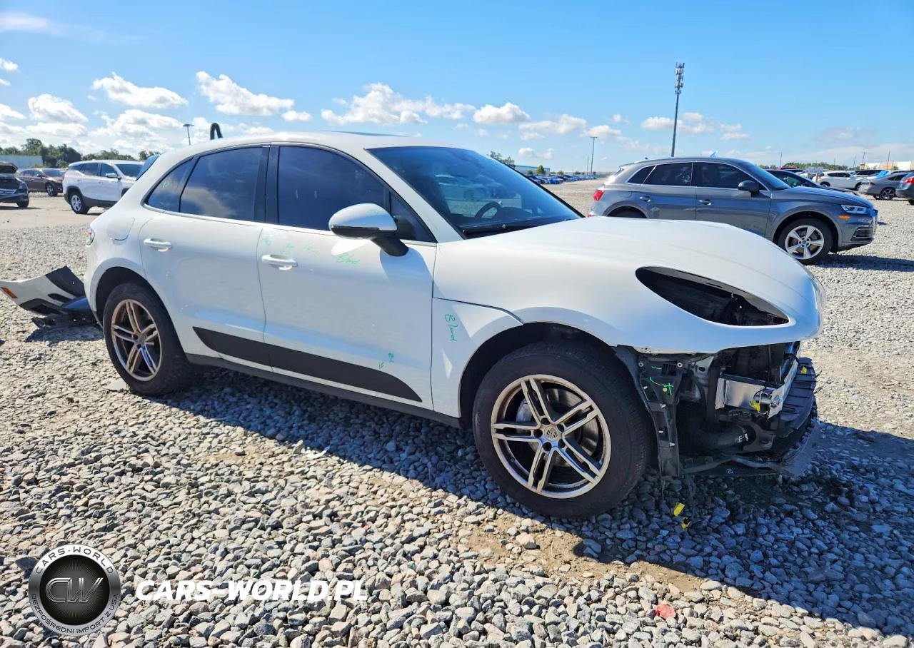 2020 Porsche Macan VIN:WP1AA2A58LLB05670 - 4