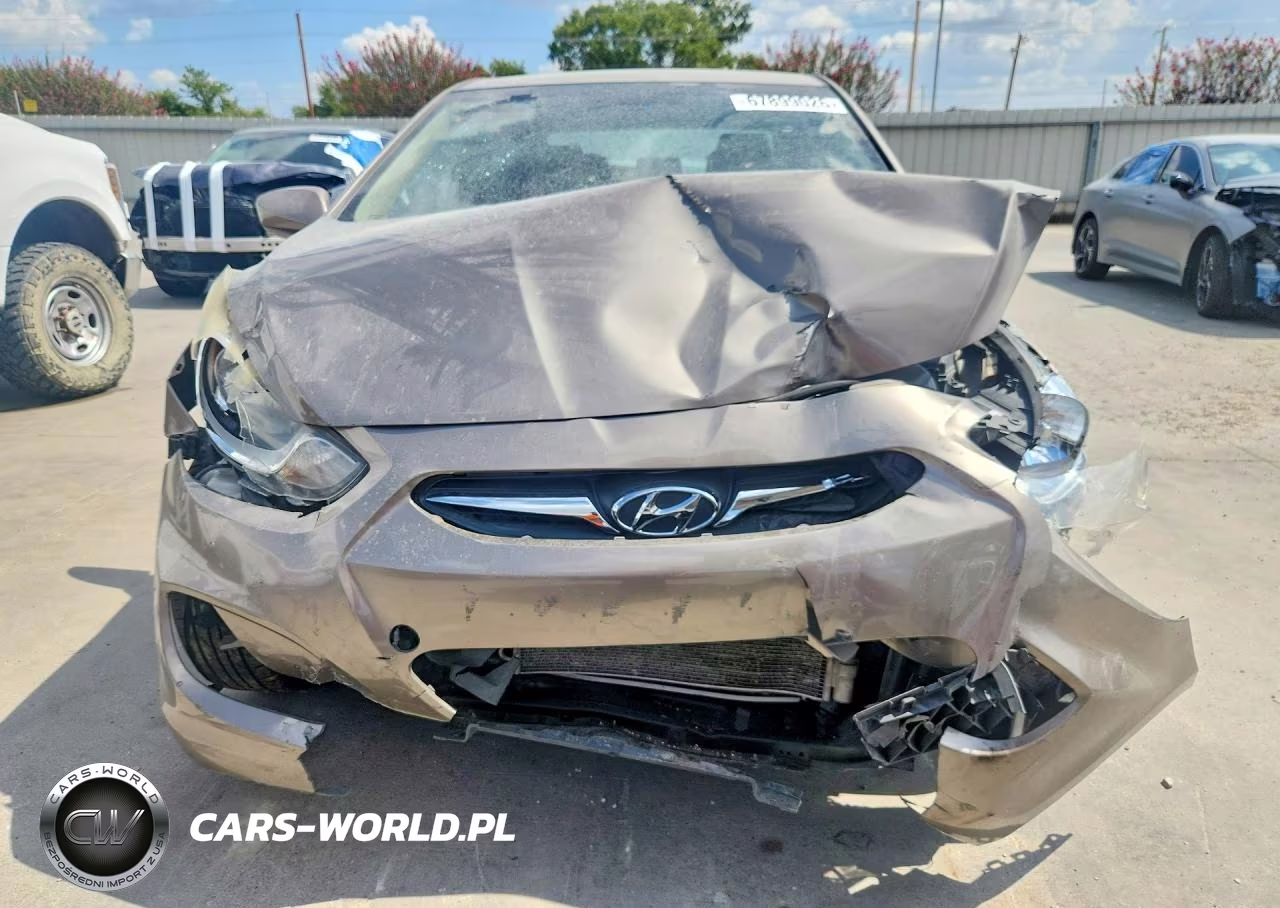 2013 Hyundai Accent Gls VIN:KMHCU4AE6DU455478 - 5